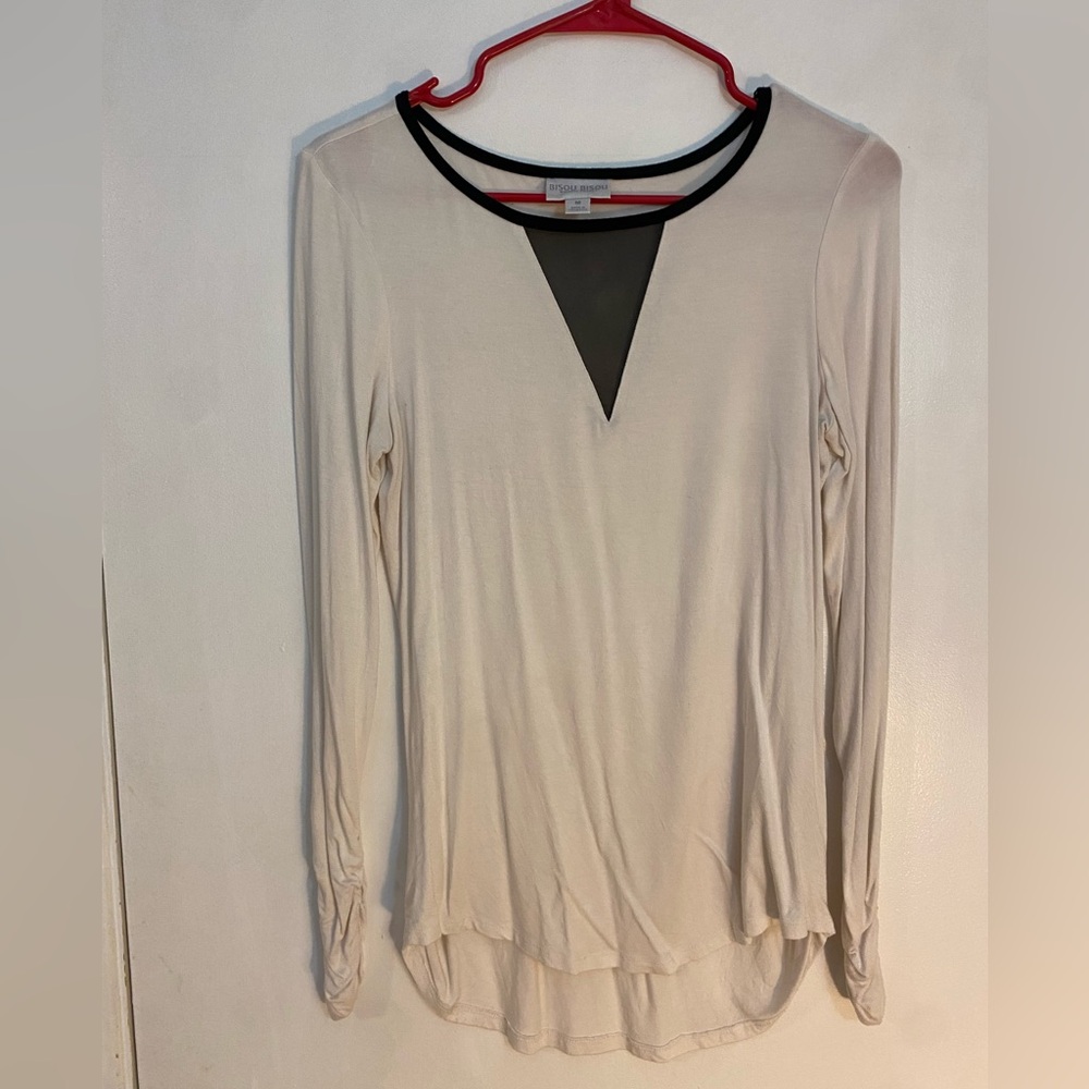 Bisou Bisou women’s medium long sleeve top cream black casual mesh